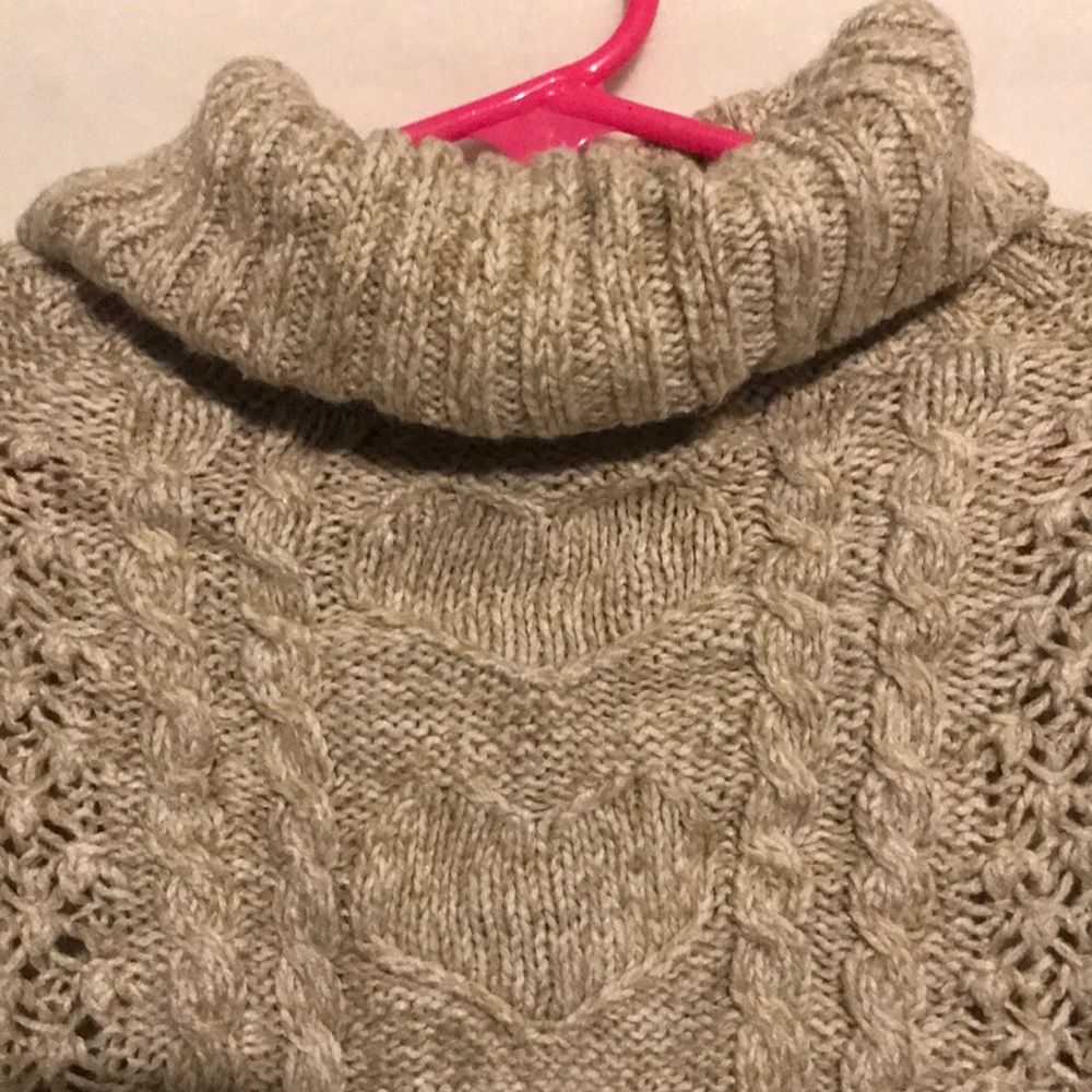 ๐ Cream Cardigan - Picture 2 of 6